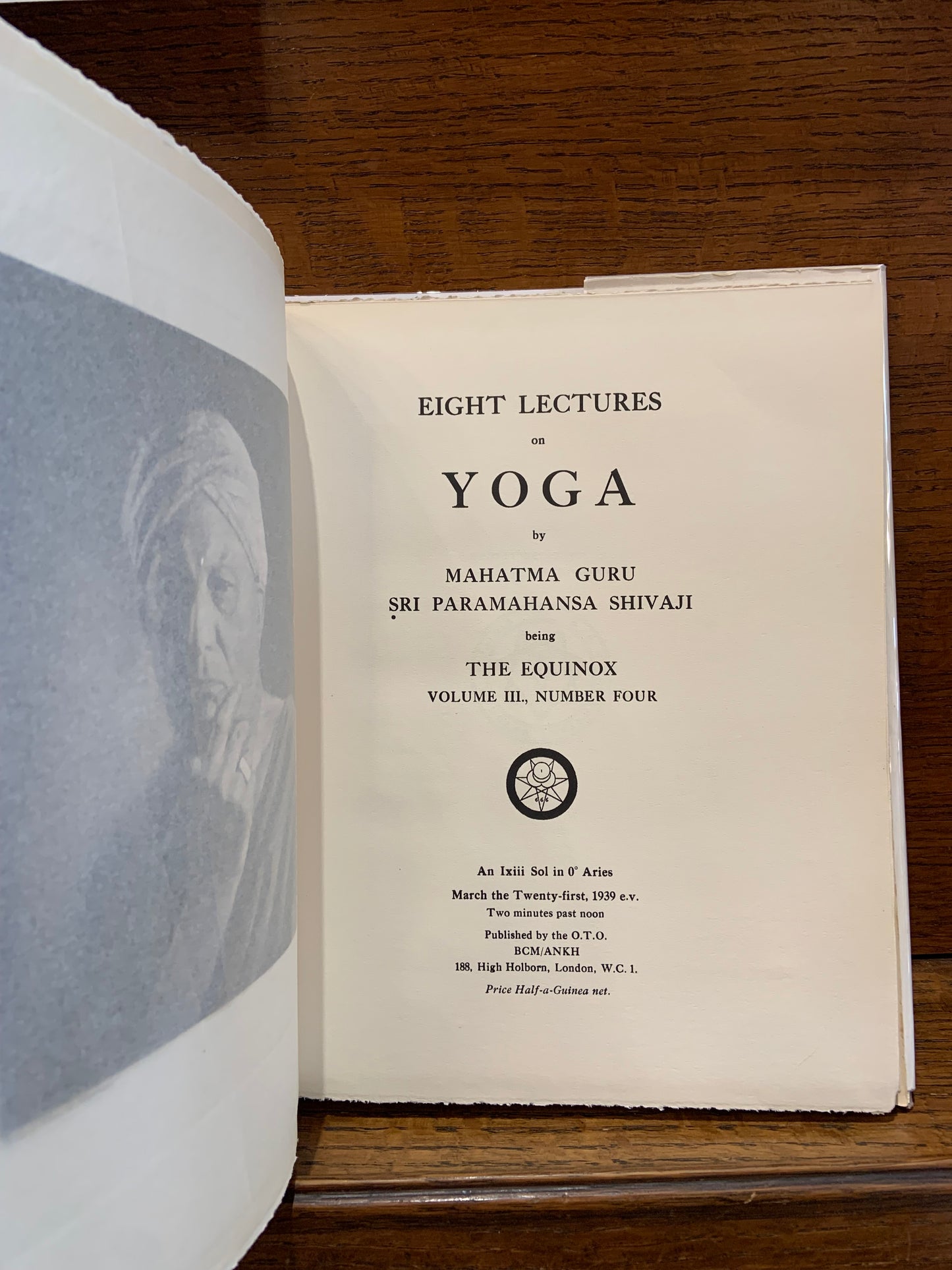 Eight Lectures on Yoga